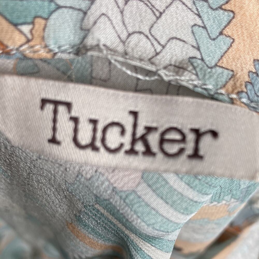 Tucker Silk Geometric Print V neck Dress - Picture 11 of 13